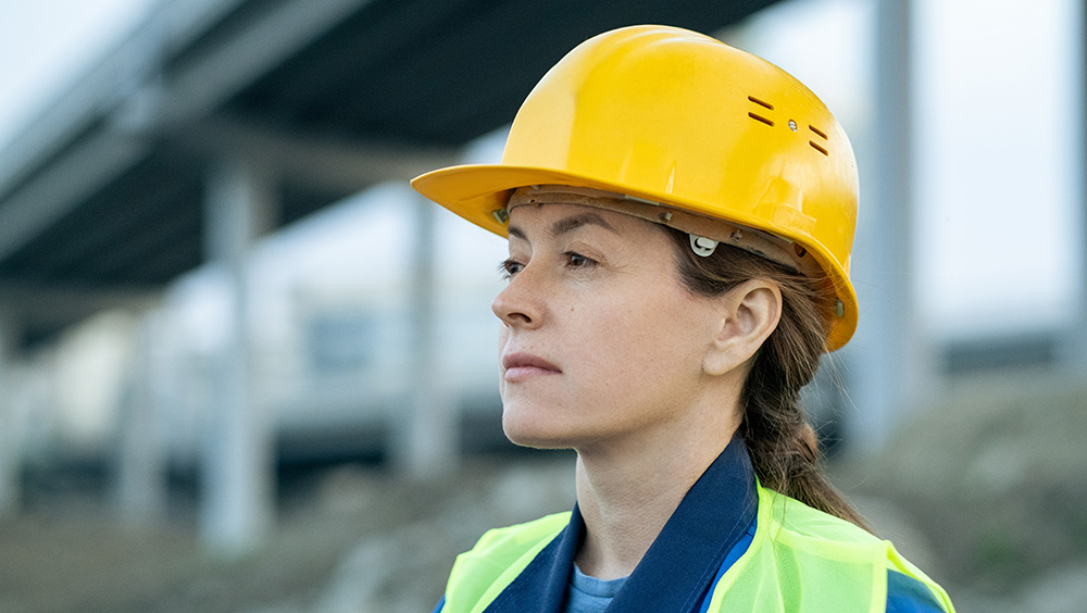 Simplebim Anwenderin auf einer Baustelle
